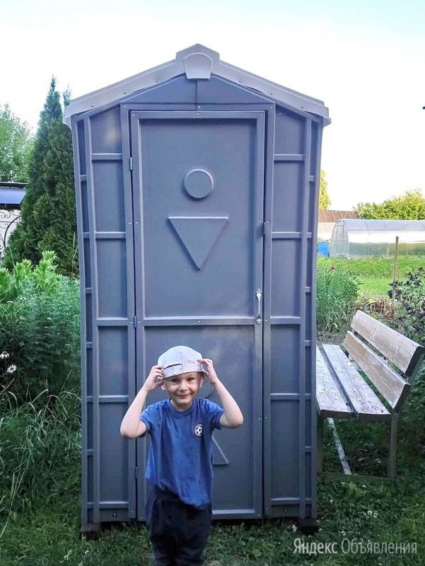 Дачный туалет домиком