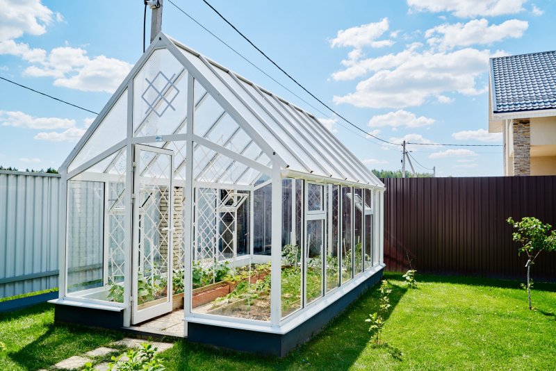 DIY Mini Greenhouse