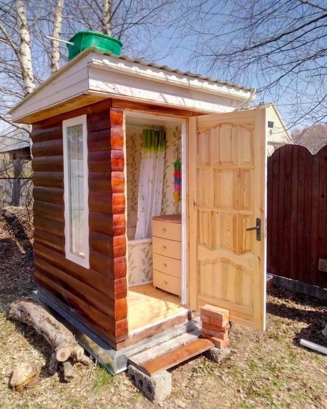 Теплая душевая на даче