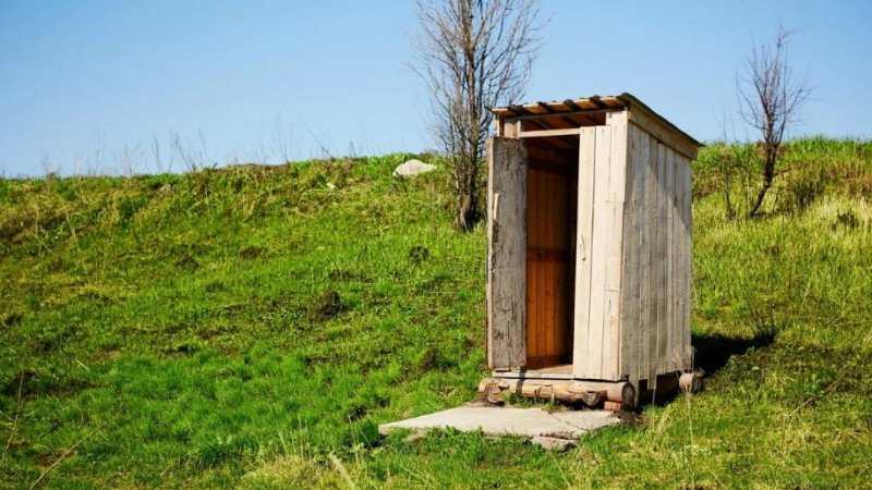 Деревенский сортир