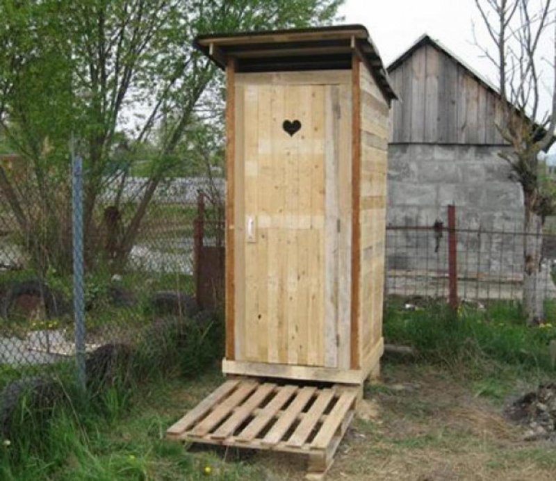 Раздолбанный сарай