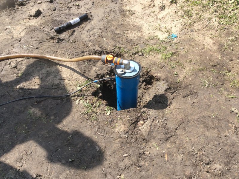 Бурение скважины под воду на даче