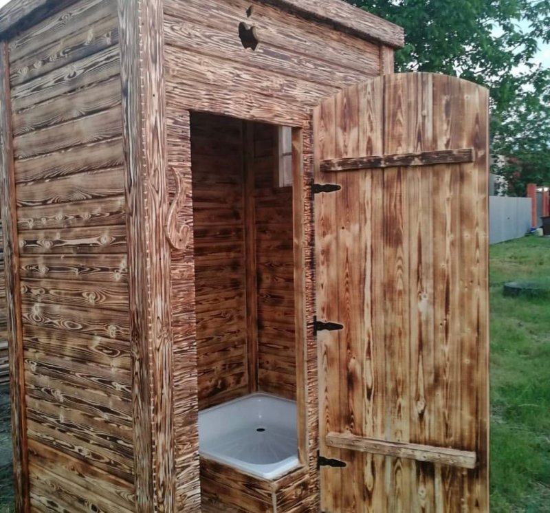 Душ для дачи деревянный