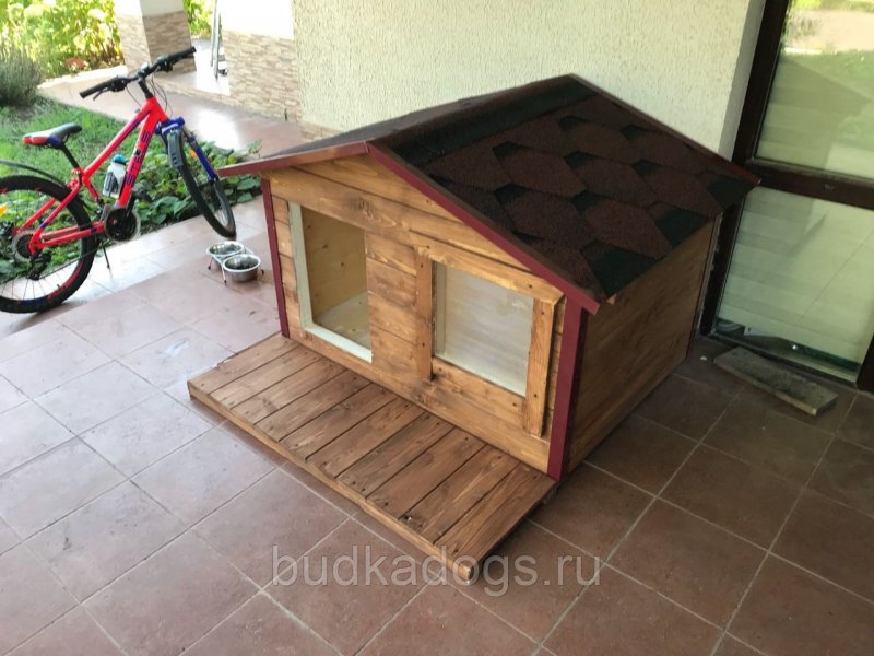 Уличная будка для собаки