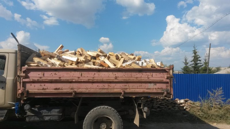 Дрова колотые ГАЗ 3309 самосвал