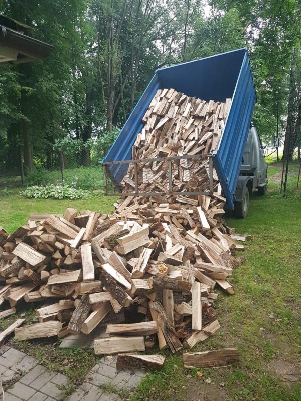 Дрова микрогрузовики колотые