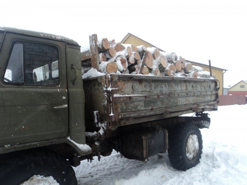 ГАЗ 66 самосвал с дровами