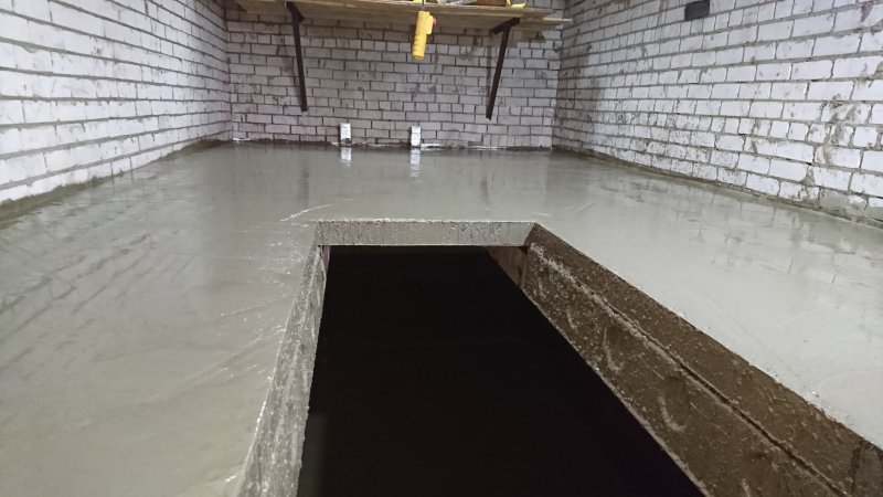 Земляной пол в гараже
