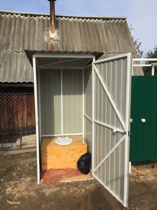 Пластиковый сарай Keter Manor 4x3