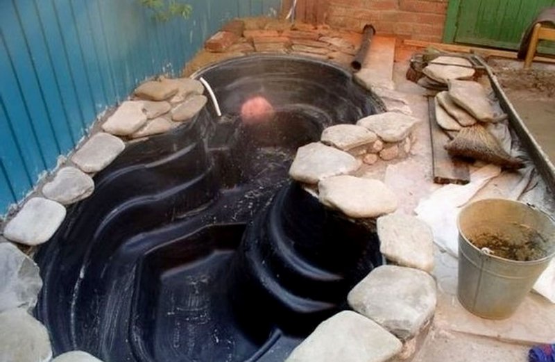 Пластиковые водопады для пруда