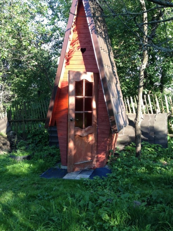 Красивые уличные туалеты из кирпича