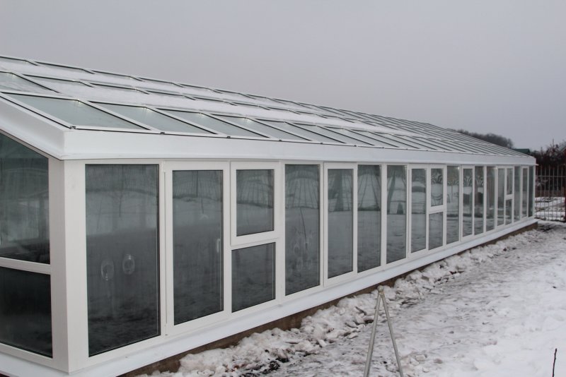 Парник из стеклопакетов