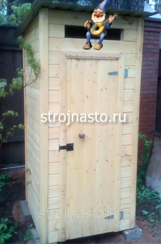 Туалет деревянный на дачу под ключ