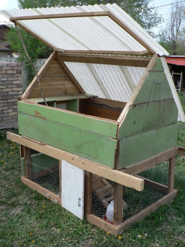 Очень красивый курятник