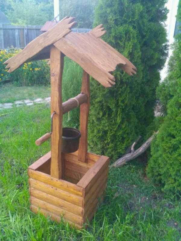 Деревянный колодец