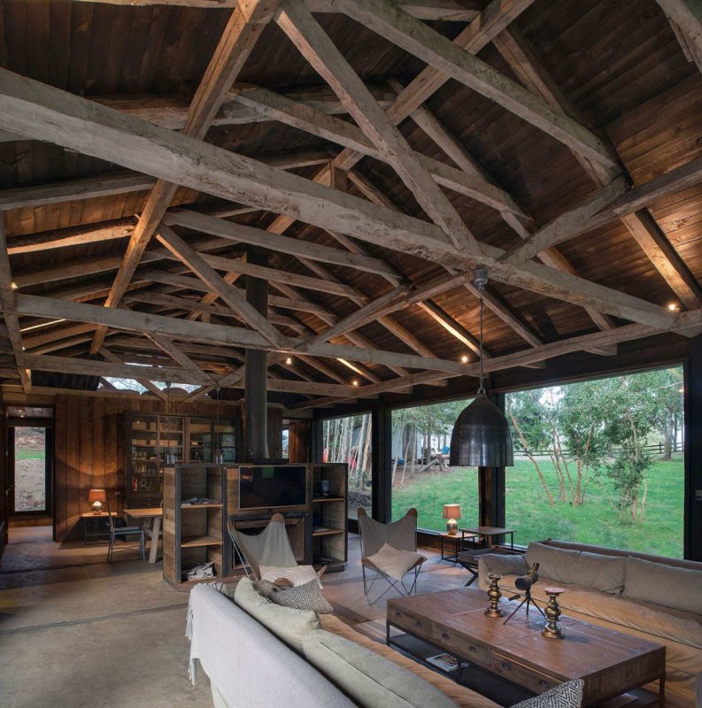 Дом-сарай Barn House