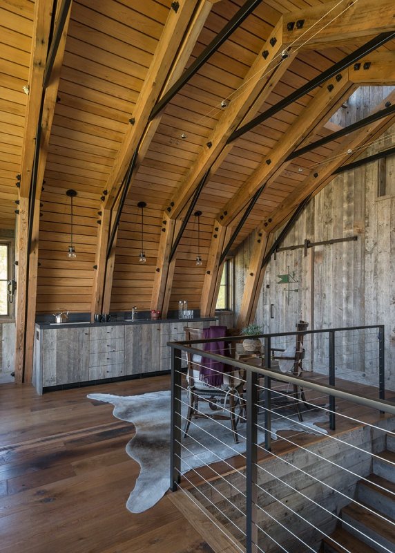 Дом в стиле амбара Barn House внутри