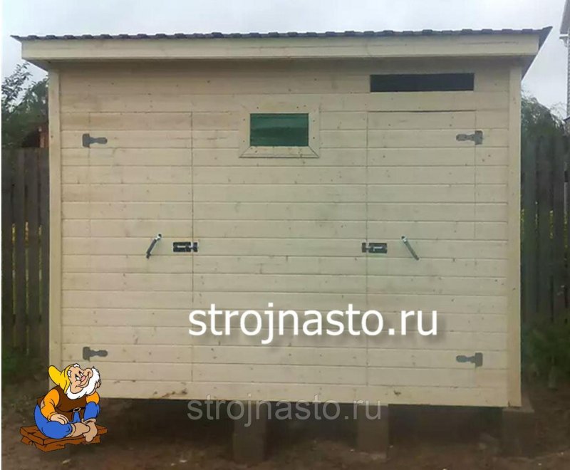 Деревянный хозблок с туалетом