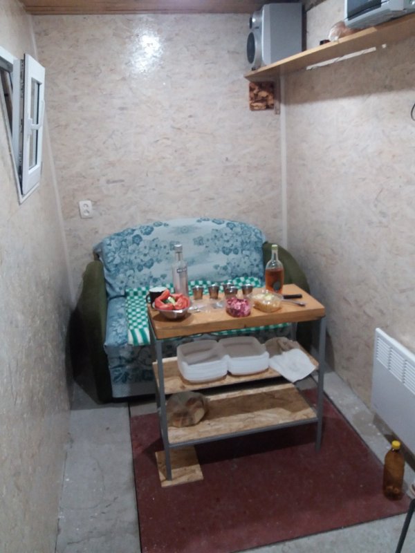 Комната отдыха в гараже