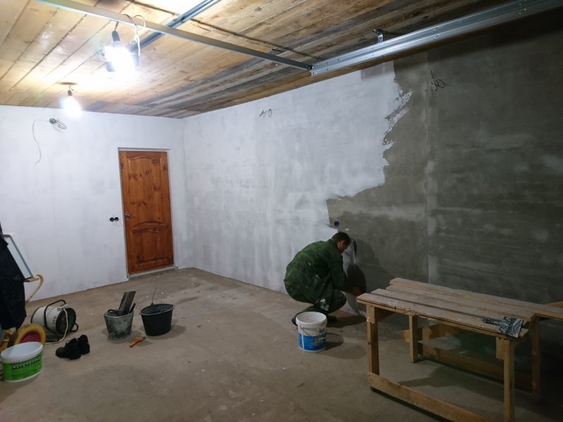 Стены в гараже