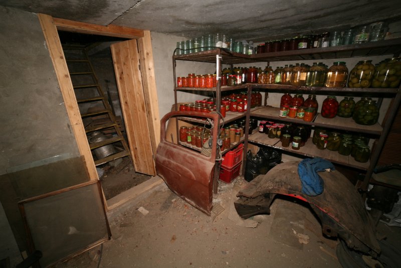 Запасы в гараже