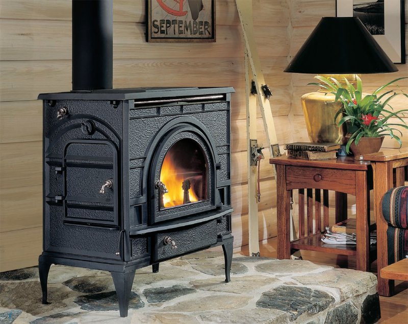 Дровяная печь-камин Vermont castings Dutchwest small