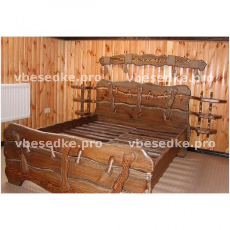 Детская кровать из бревна