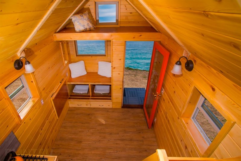 Дачный домик 4*4 внутри
