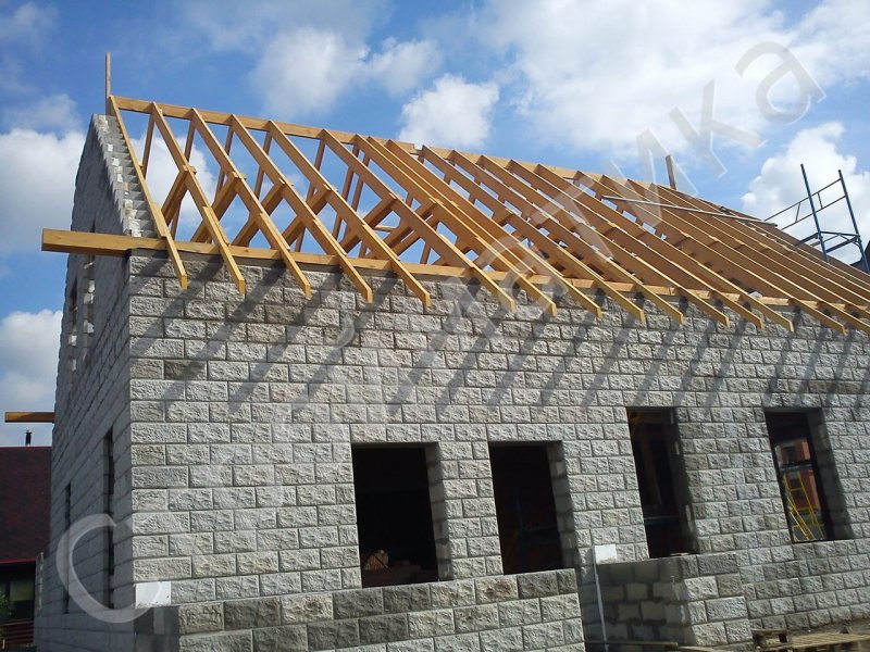 Фронтон 2х скатной крыши