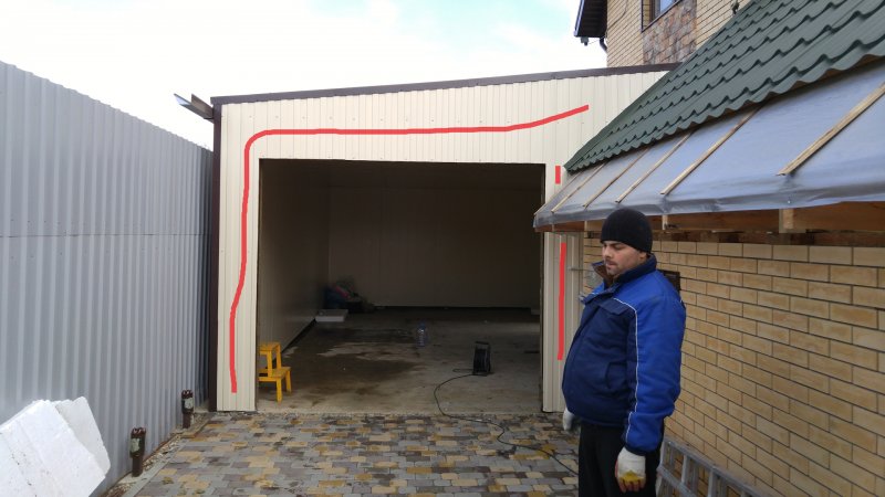Пристрой гаража из сэндвич панелей