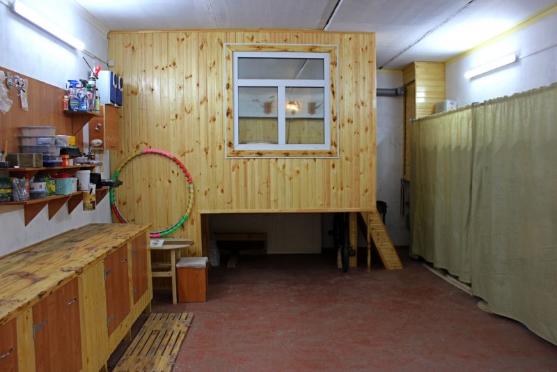 Место отдыха в гараже