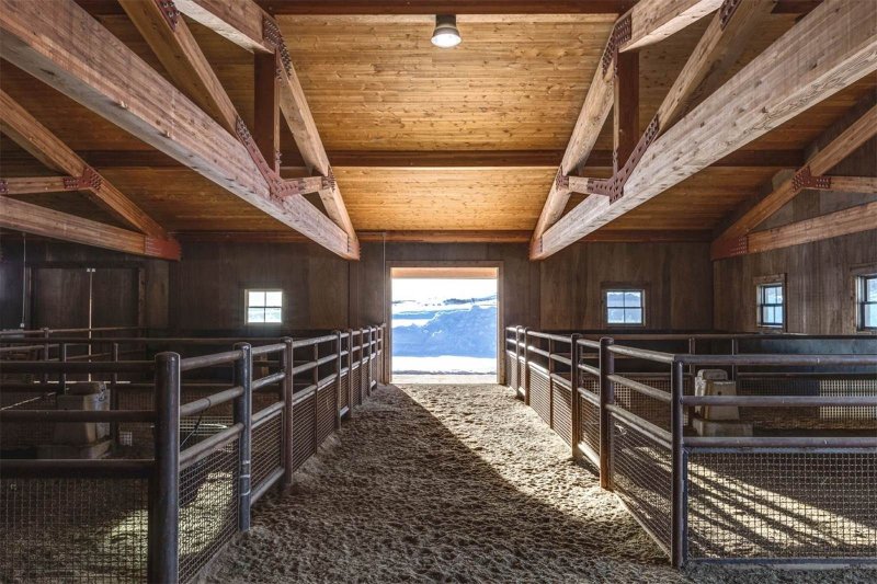 Конюшня Solana stables