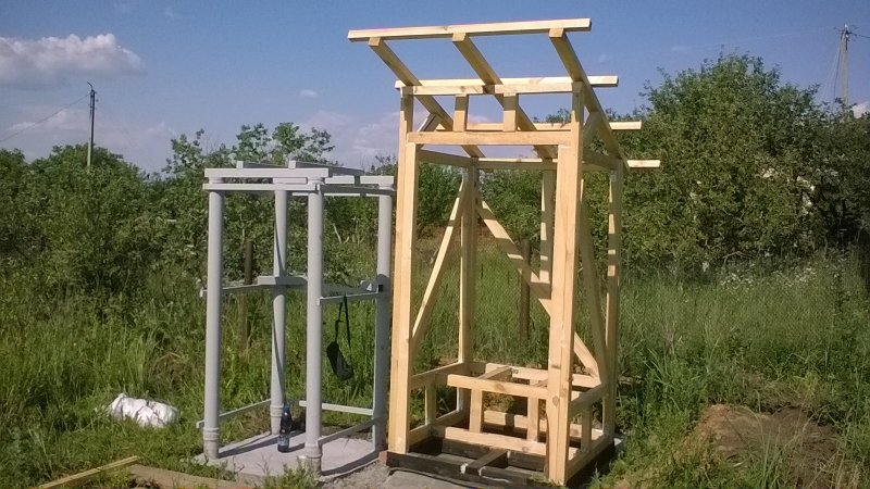 Каркас дачного туалета