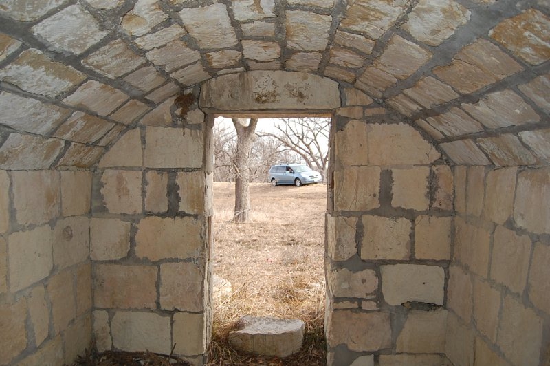 ЛАЗ В погреб