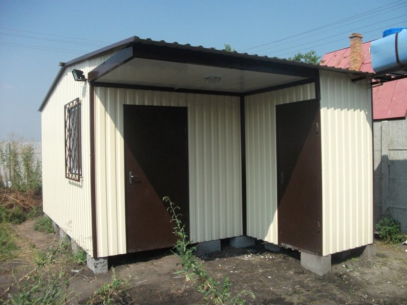 Сарай на даче из профлиста