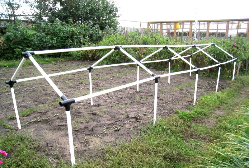 Парник из полипропилена