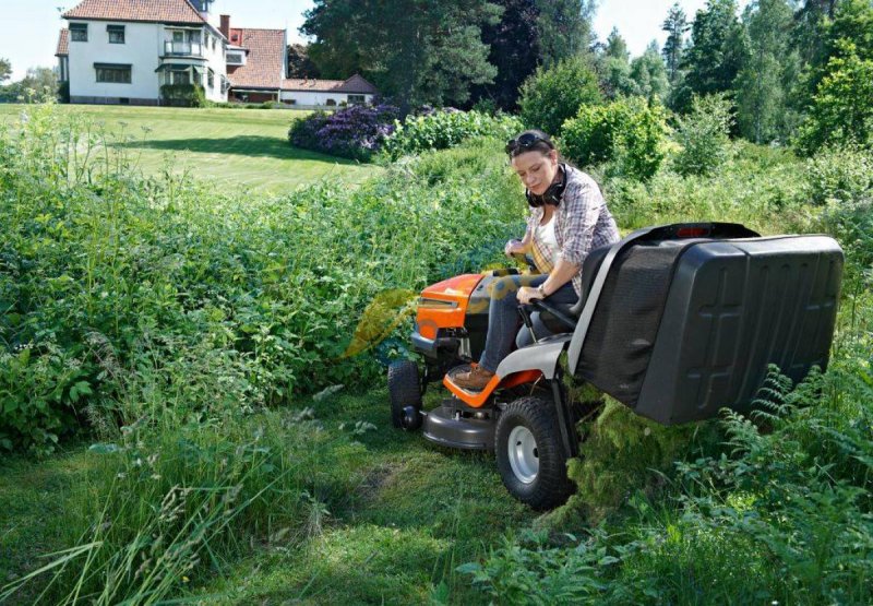 Райдер Husqvarna TS 243t