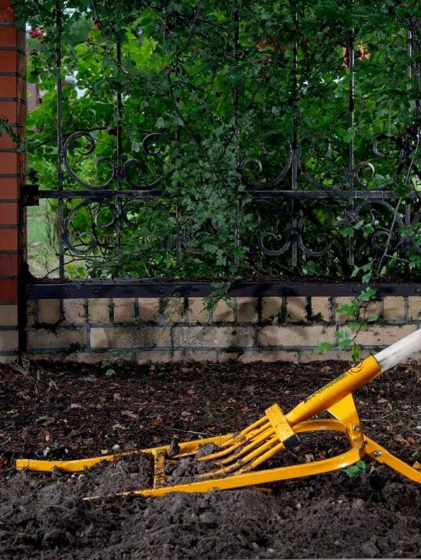 Тяпка посадочная fiskars 1001601
