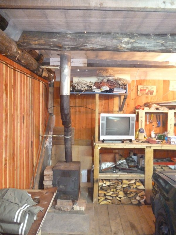 Угловая буржуйка в гараж