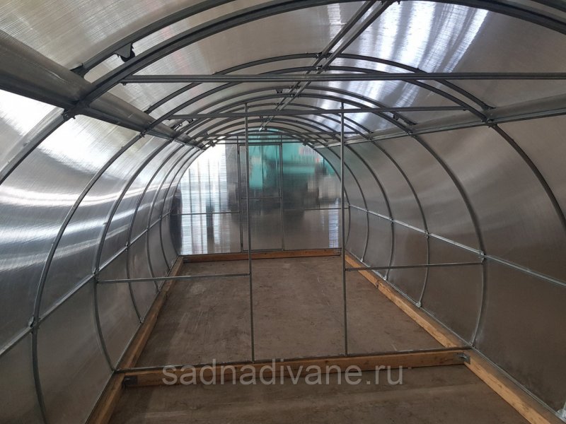 Каркас теплицы Дачница стандарт 2*4*2,1м