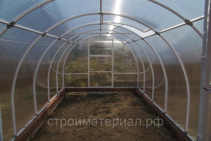 Теплица Стронг
