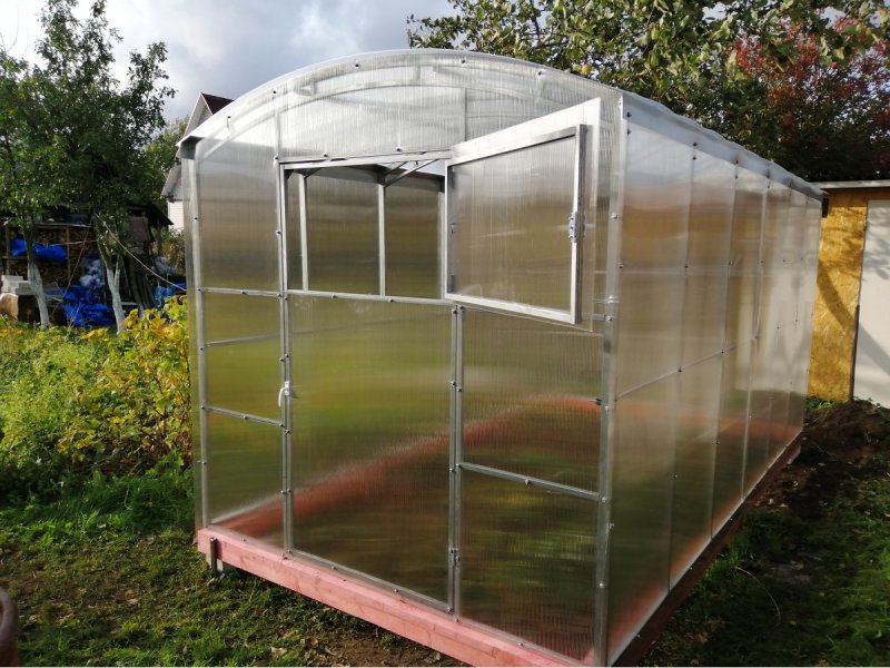 Каркас теплицы Дачница стандарт 2*4*2,1м
