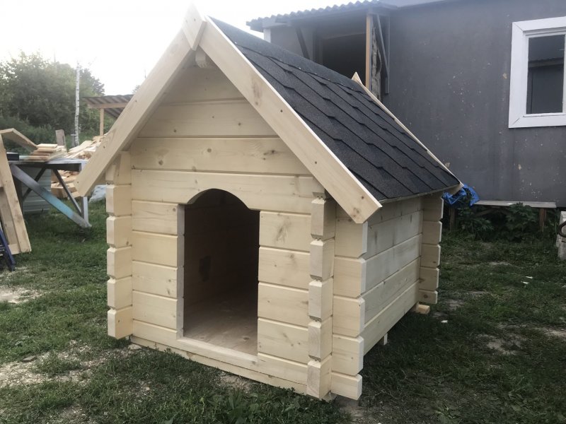 Будки из рубленного дерева