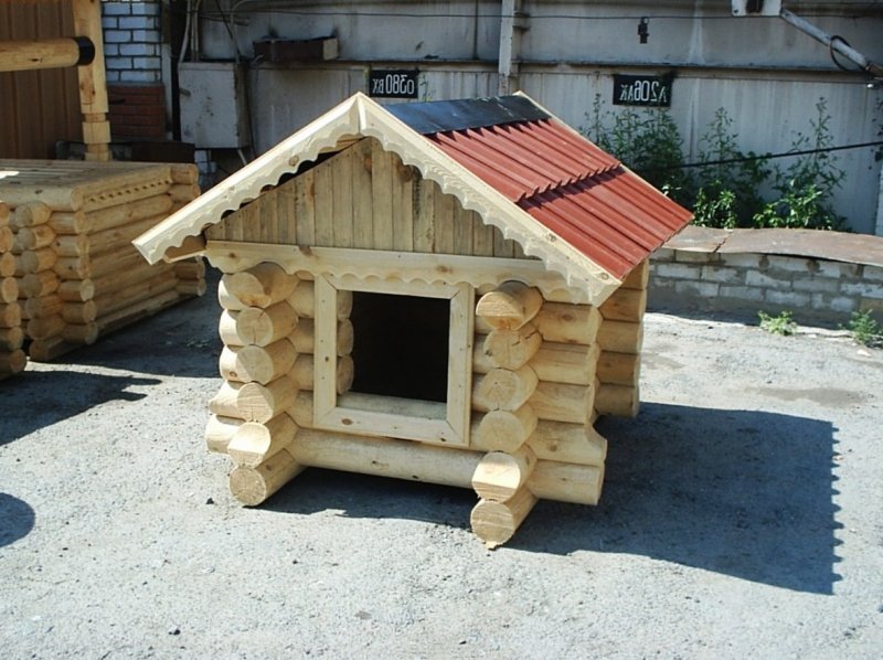 Собачья будка из бревна