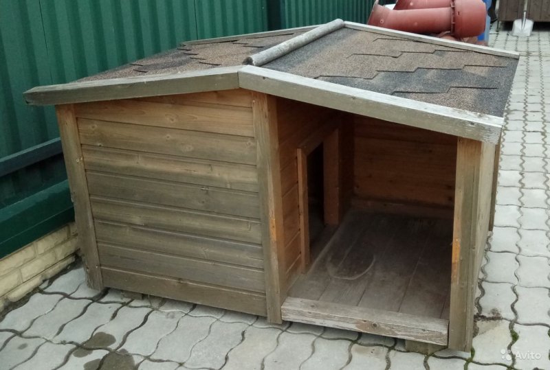 Будка для сторожевой собаки