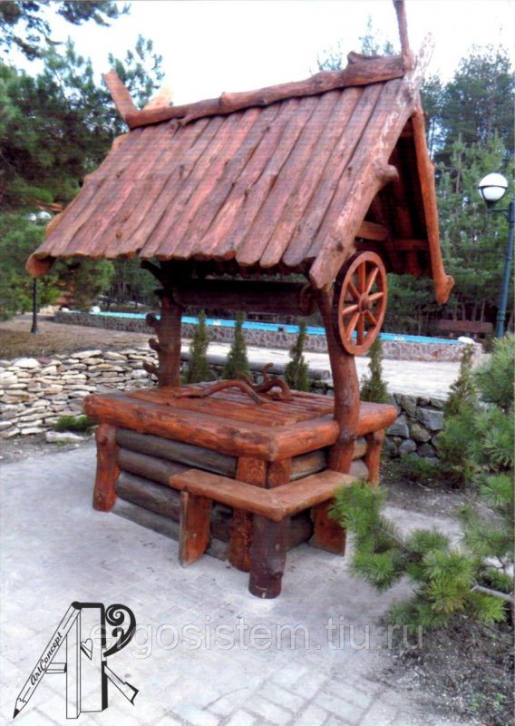 Колодец декоративный для сада