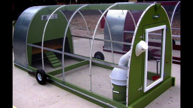Курятник на колёсах передвижной на 5 кур