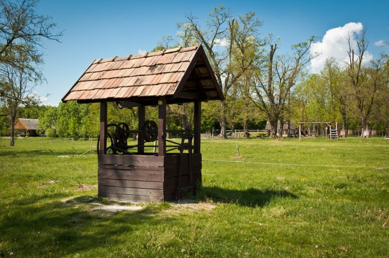 Деревенский колодец