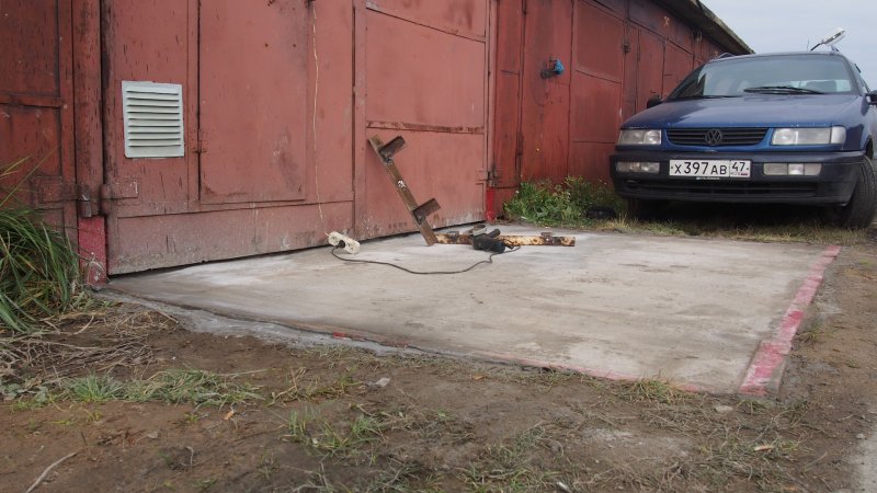 Бетонный заезд в гараж