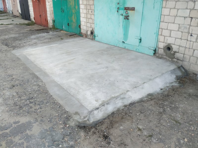 Пандус в гараж из бетона